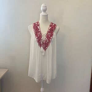 Clarte Linley embroidered red off white tassel tie top Size L New